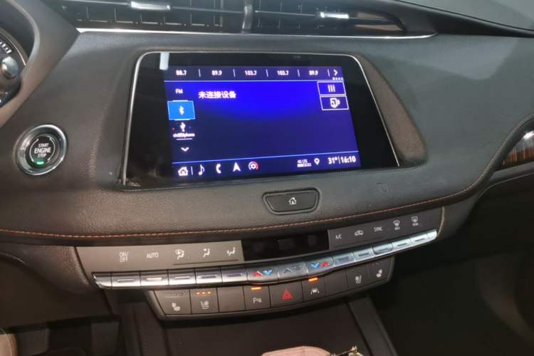 Used Cadillac XT4 2018 28T 4x4 Platinum Edition Audio And AC Panel