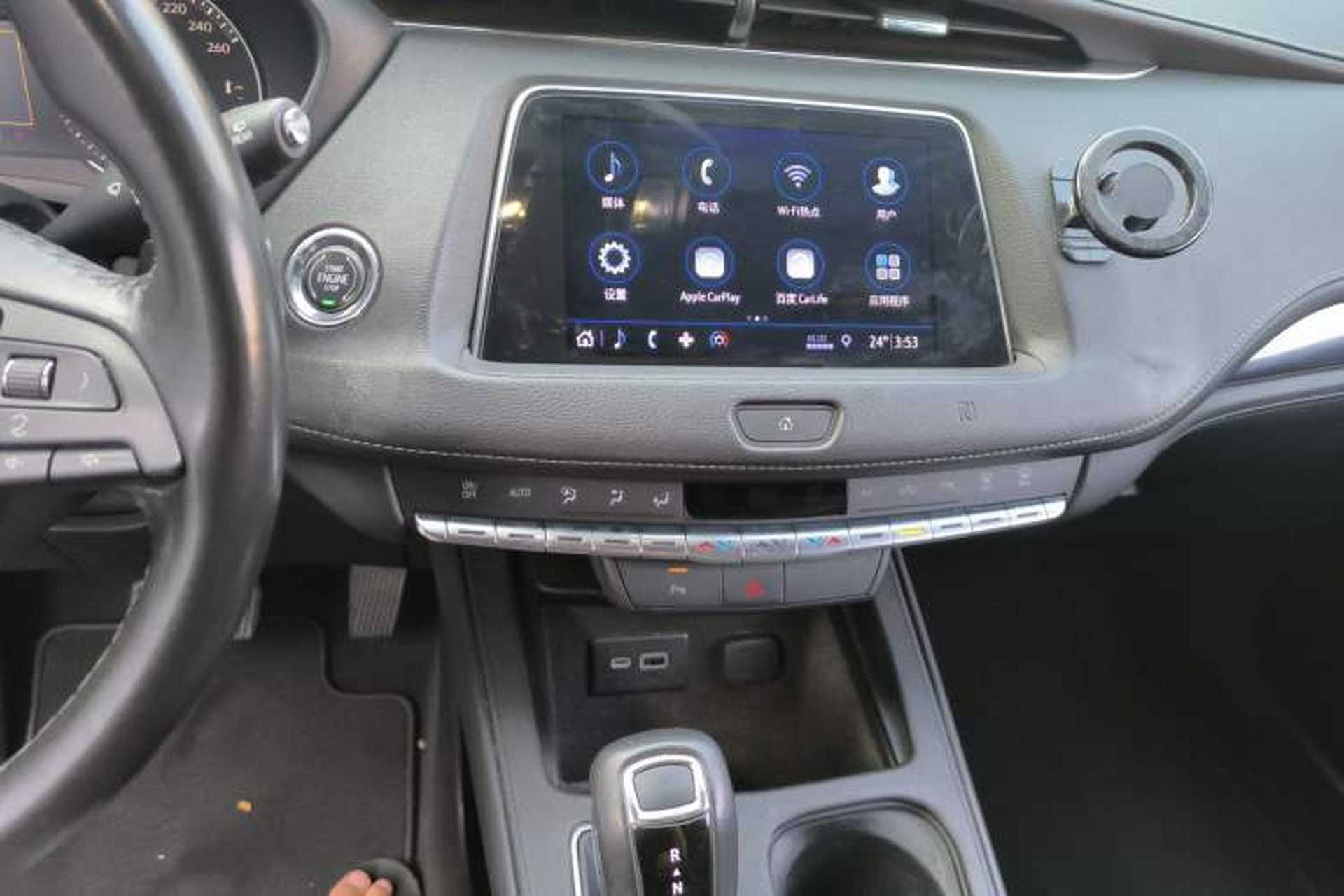 Used Cadillac XT4 2018 28T Two-Wheel Drive Tech Version Audio And AC Panel