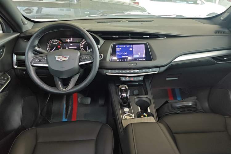 Used Cadillac XT4 2018 28T Two-Wheel Drive Leading Version Center Console