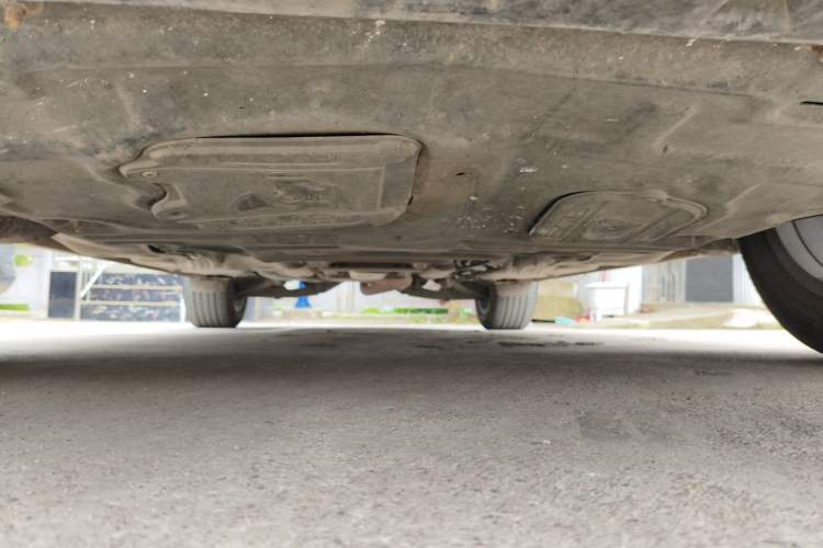 Used Cadillac XT4 2018 28T Two-Wheel-Drive Luxury Model Chassis Front