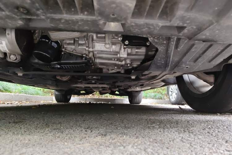 Used Cadillac XT4 2018 28T Two-Wheel Drive Leading Version Chassis Front