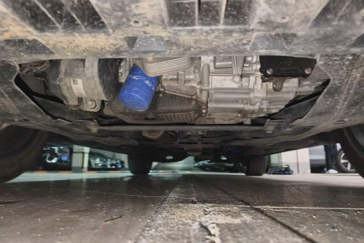 Used Cadillac XT4 2018 28T Two-Wheel-Drive Luxury Model Chassis Front