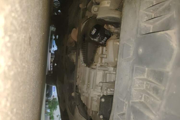 Used Cadillac XT4 2018 28T Two-Wheel-Drive Luxury Model Chassis Front