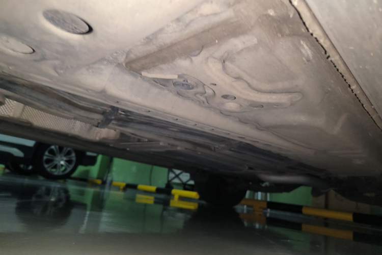 Used Cadillac XT4 2018 28T Two-Wheel Drive Leading Version Chassis Front Left