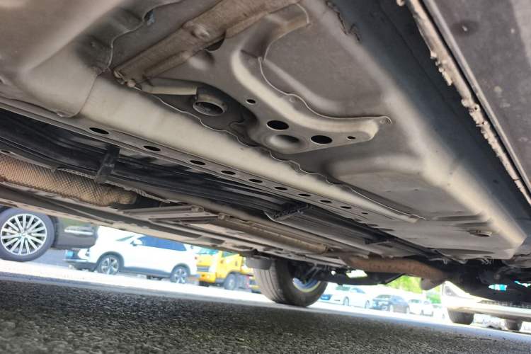 Used Cadillac XT4 2018 28T Two-Wheel Drive Leading Sport Model Chassis Front Left