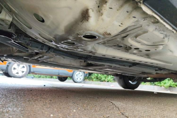 Used Cadillac XT4 2018 28T Two-Wheel Drive Leading Version Chassis Front Left
