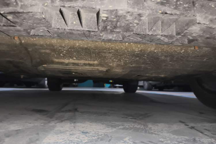Used Cadillac XT4 2018 28T Two-Wheel-Drive Luxury Model Chassis Front