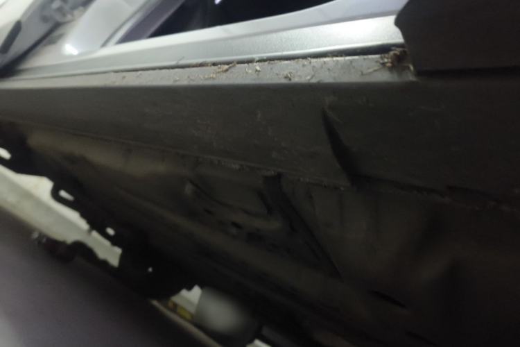 Used Cadillac XT4 2018 28T Two-Wheel-Drive Luxury Model Chassis Front Right
