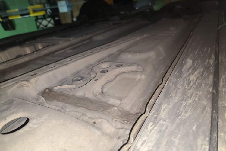 Used Cadillac XT4 2018 28T Two-Wheel Drive Leading Version Chassis Front Right
