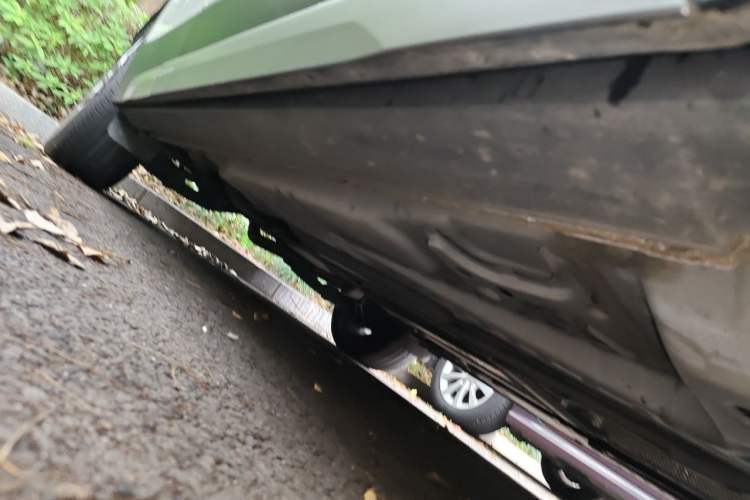 Used Cadillac XT4 2018 28T Two-Wheel Drive Leading Version Chassis Front Right