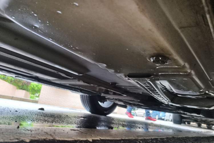 Used Cadillac XT4 2018 28T Two-Wheel-Drive Luxury Model Chassis Front Right