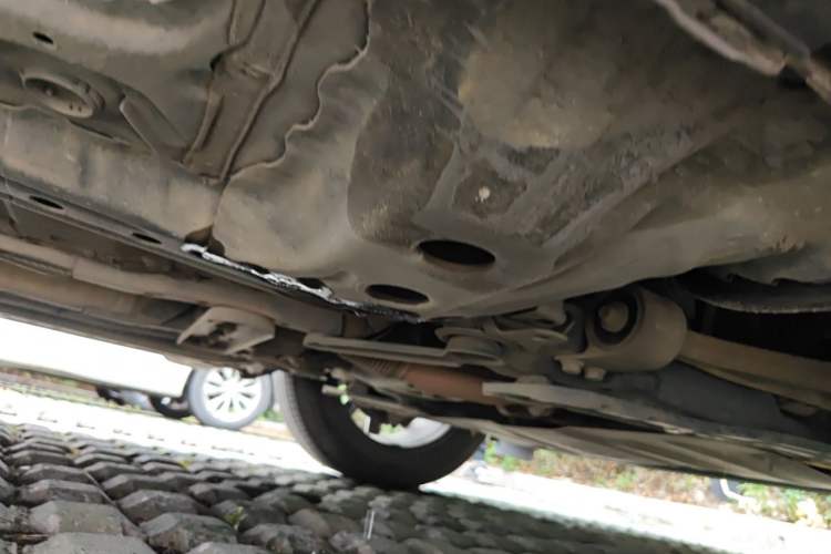 Used Cadillac XT4 2018 28T Two-Wheel-Drive Luxury Model Chassis Front Right