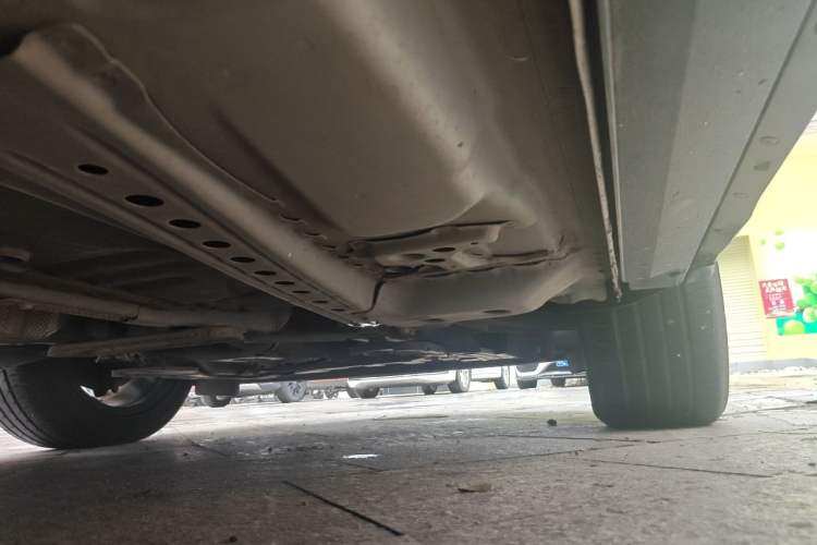 Used Cadillac XT4 2018 28T Two-Wheel Drive Leading Version Chassis Front Right
