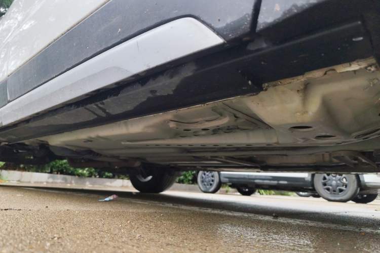 Used Cadillac XT4 2018 28T Two-Wheel Drive Leading Version Chassis Front Right