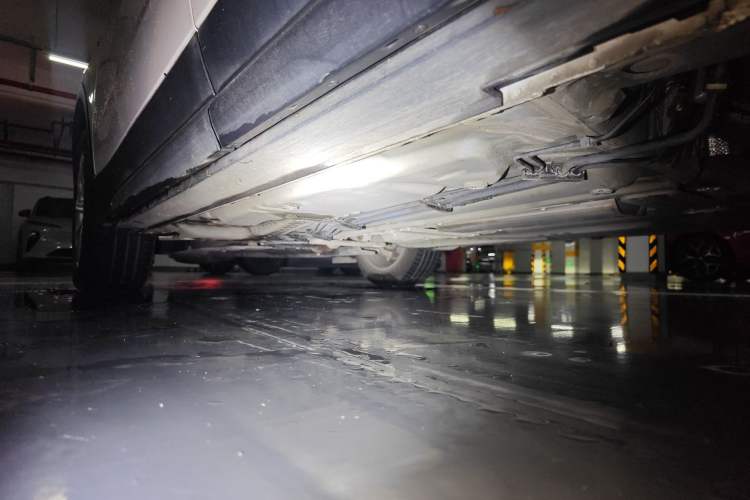 Used Cadillac XT4 2018 28T Two-Wheel Drive Tech Version Chassis Rear Left