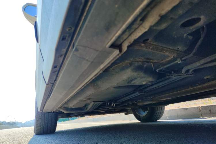 Used Cadillac XT4 2018 28T Two-Wheel Drive Tech Version Chassis Rear Left