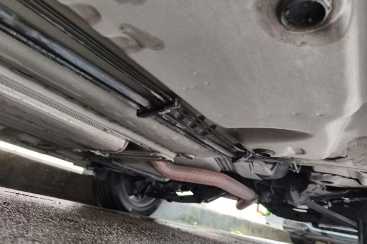 Used Cadillac XT4 2018 28T Two-Wheel-Drive Luxury Model Chassis Rear Left