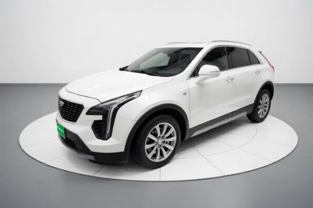 Używany Cadillac XT4 2018 28T Two-Wheel Drive Leading Version