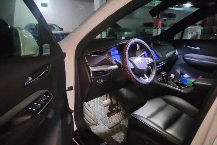 Used Cadillac XT4 2018 28T Two-Wheel Drive Leading Version Driver Seat