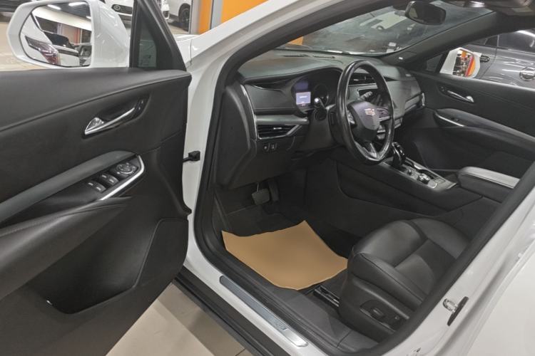 Used Cadillac XT4 2018 28T Two-Wheel Drive Leading Version Driver Seat