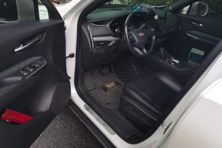 Used Cadillac XT4 2018 28T Two-Wheel Drive Leading Version Driver Seat
