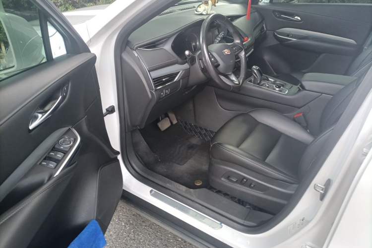 Used Cadillac XT4 2018 28T Two-Wheel-Drive Luxury Model Driver Seat