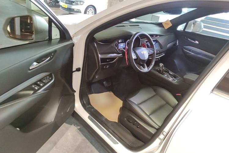 Used Cadillac XT4 2018 28T Two-Wheel Drive Leading Version Driver Seat