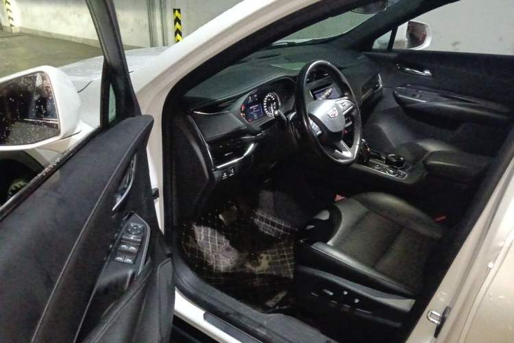 Used Cadillac XT4 2018 28T Two-Wheel Drive Tech Version Driver Seat