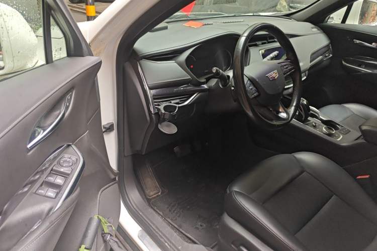 Used Cadillac XT4 2018 28T Two-Wheel Drive Tech Version Driver Seat
