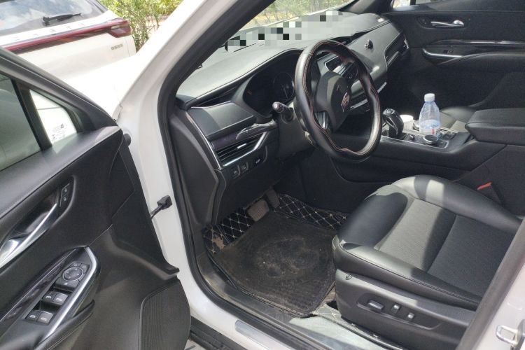 Used Cadillac XT4 2018 28T Two-Wheel Drive Tech Version Driver Seat