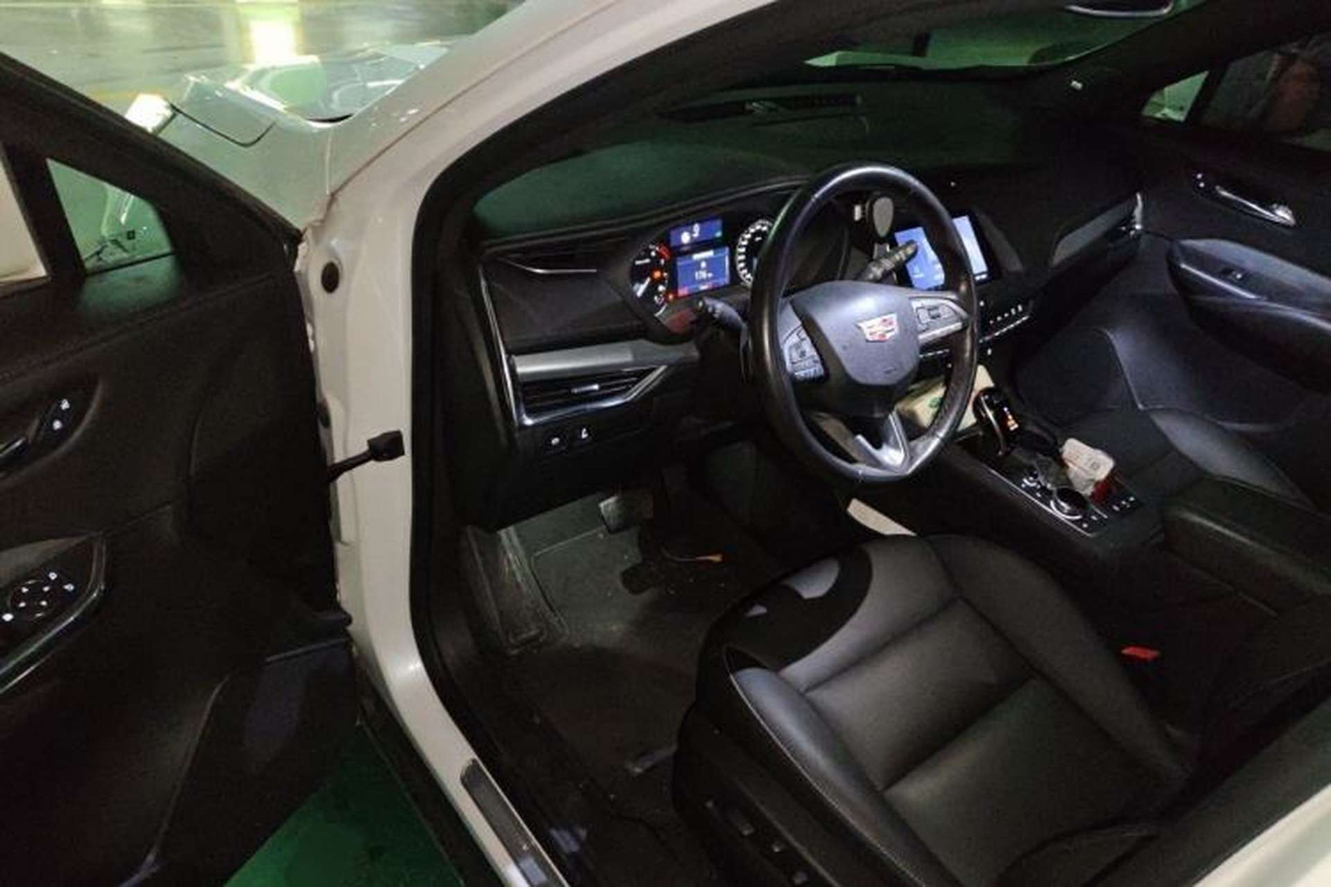 Used Cadillac XT4 2018 28T Two-Wheel Drive Leading Version Driver Seat