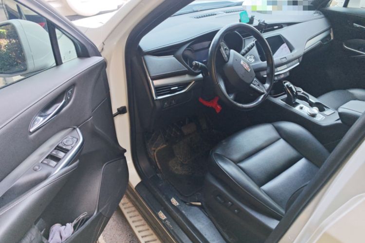 Used Cadillac XT4 2018 28T Two-Wheel Drive Leading Version Driver Seat