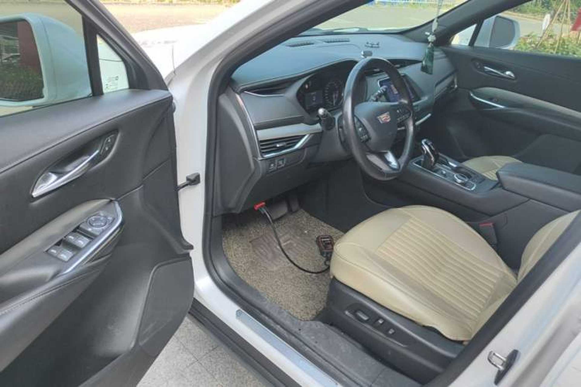 Used Cadillac XT4 2018 28T Two-Wheel Drive Leading Version Driver Seat