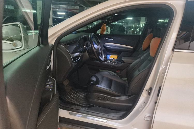 Used Cadillac XT4 2018 28T Two-Wheel-Drive Luxury Model Driver Seat