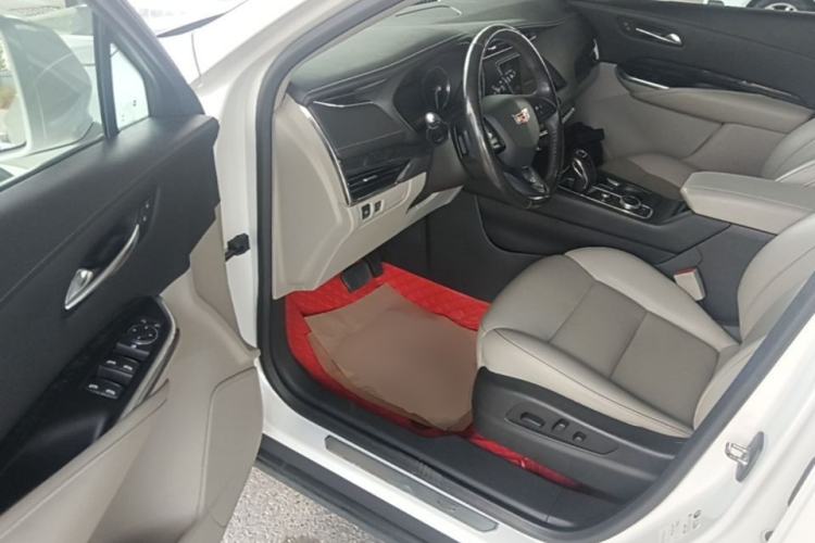 Used Cadillac XT4 2018 28T Two-Wheel-Drive Luxury Model Driver Seat