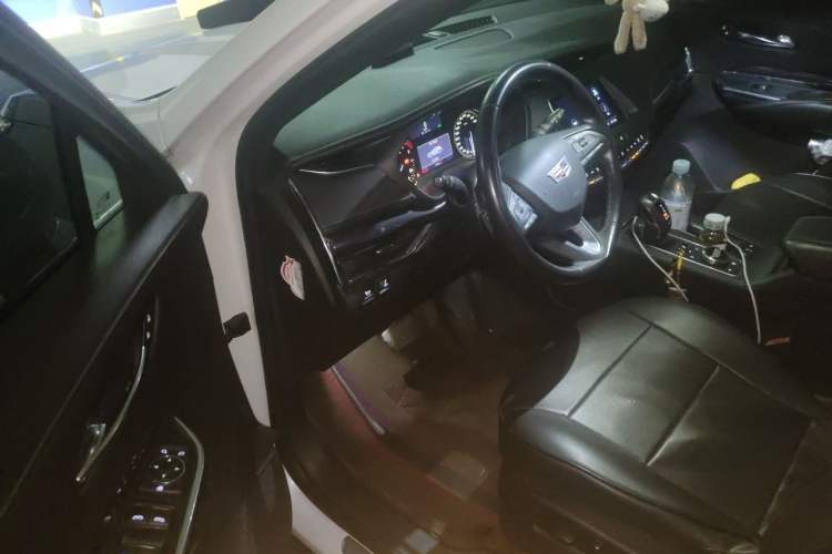 Used Cadillac XT4 2018 28T Two-Wheel Drive Tech Version Driver Seat