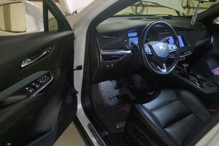 Used Cadillac XT4 2018 28T Two-Wheel-Drive Luxury Model Driver Seat