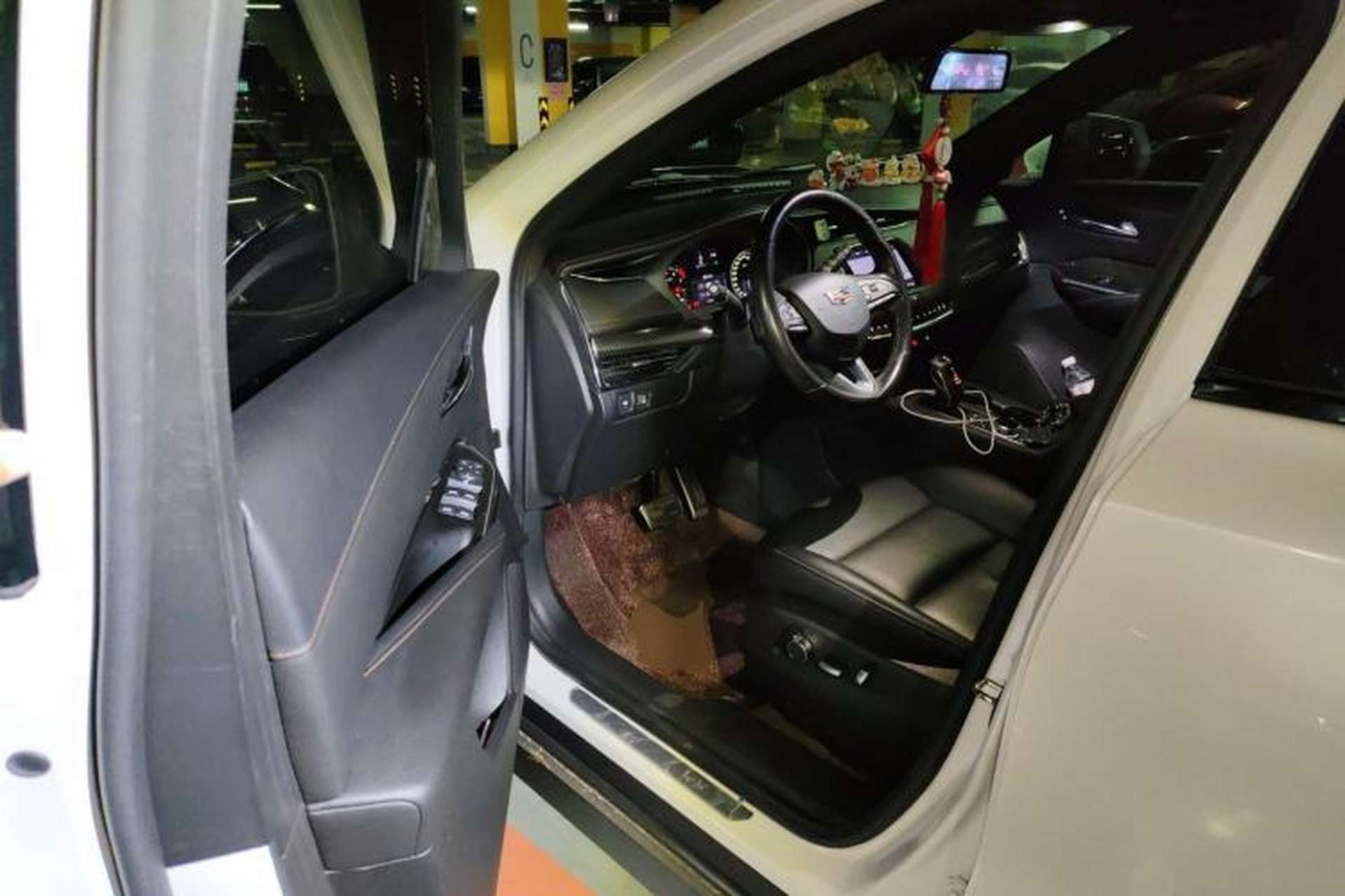 Used Cadillac XT4 2018 28T Two-Wheel Drive Luxury Sport Model Driver Seat