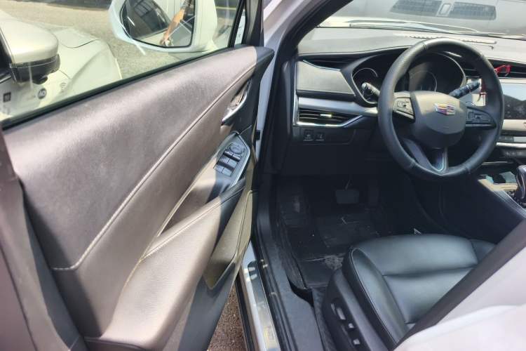 Used Cadillac XT4 2018 28T Two-Wheel Drive Leading Version Driver Seat