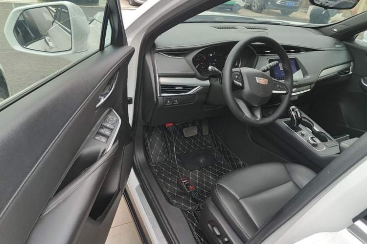 Used Cadillac XT4 2018 28T Two-Wheel Drive Leading Version Driver Seat