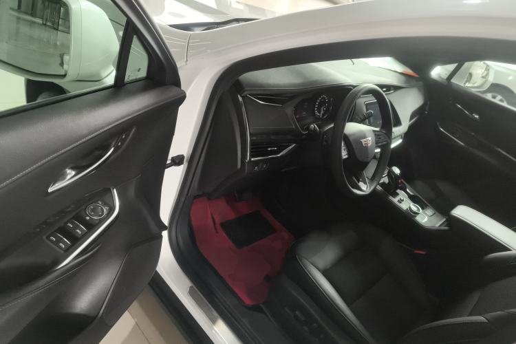 Used Cadillac XT4 2018 28T Two-Wheel Drive Tech Version Driver Seat