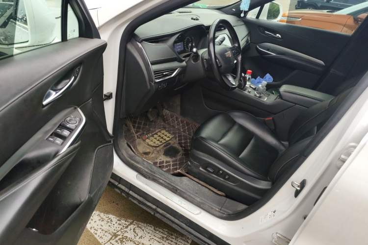 Used Cadillac XT4 2018 28T Two-Wheel Drive Leading Version Driver Seat