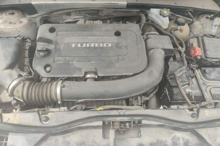 Used Cadillac XT4 2018 28T Two-Wheel Drive Tech Version Engine Bay