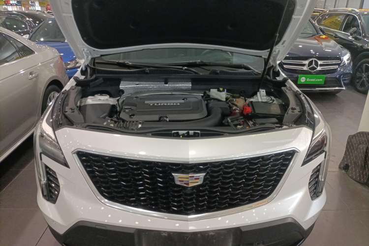 Used Cadillac XT4 2018 28T 4x4 Platinum Sport Edition Engine Bay