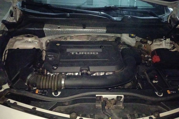 Used Cadillac XT4 2018 28T Two-Wheel Drive Tech Version Engine Bay
