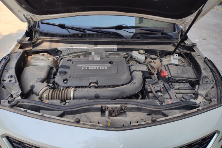 Used Cadillac XT4 2018 28T 4x4 Platinum Edition Engine Bay