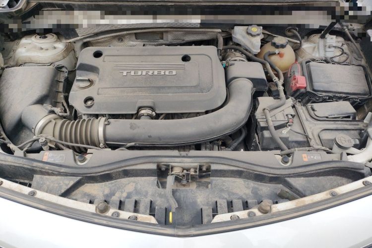 Used Cadillac XT4 2018 28T Two-Wheel Drive Tech Version Engine Bay