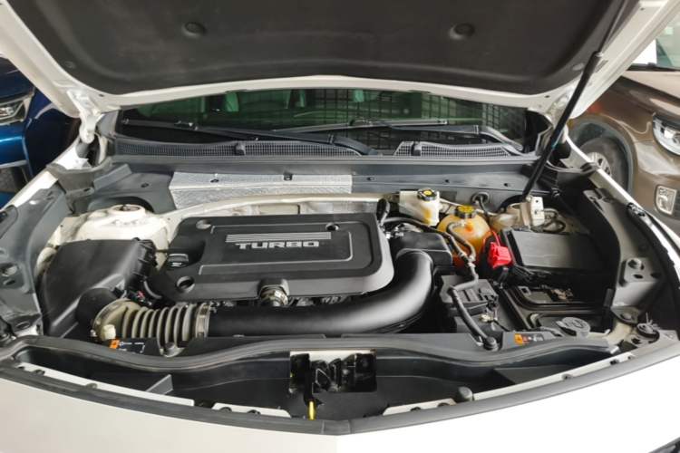 Used Cadillac XT4 2018 28T Two-Wheel Drive Leading Version Engine Bay