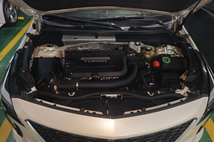 Used Cadillac XT4 2018 28T Two-Wheel Drive Leading Version Engine Bay