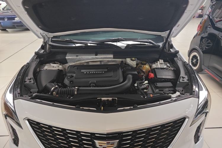 Used Cadillac XT4 2018 28T Two-Wheel Drive Tech Version Engine Bay